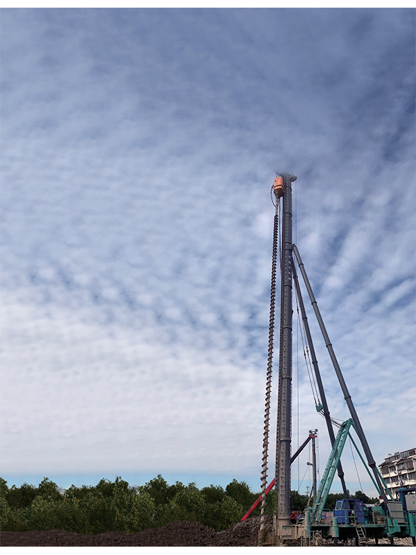 大扭矩長螺旋鉆機